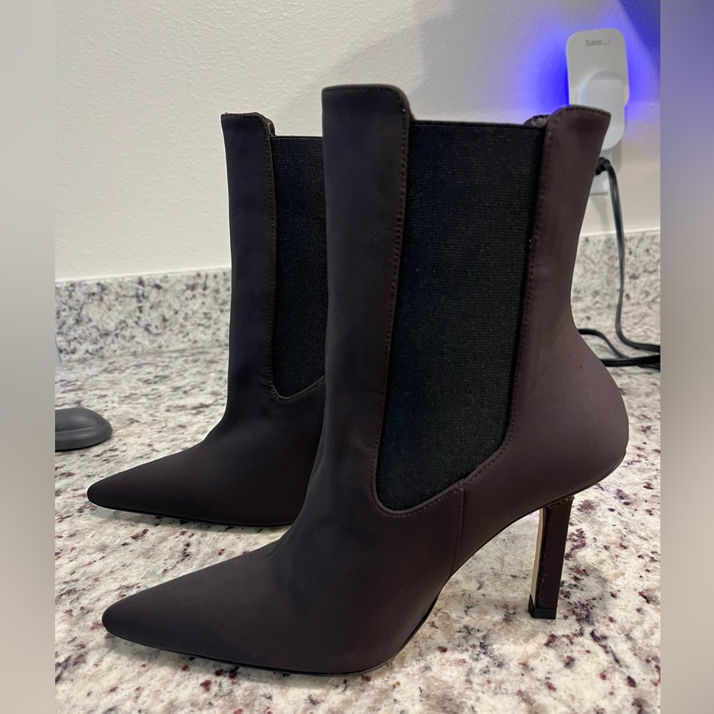 Good American bootie size 6.5